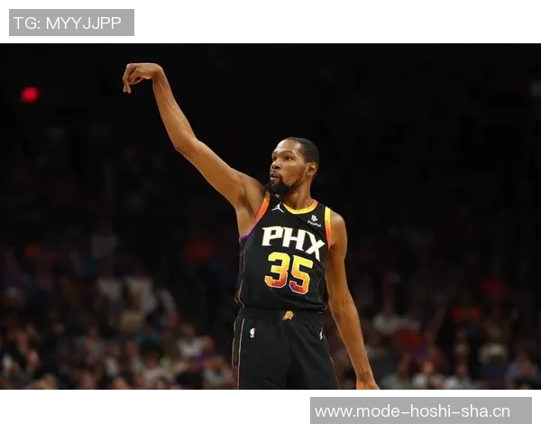 杜兰特调侃年轻球员称赛前挂筐行为显幼稚太老了